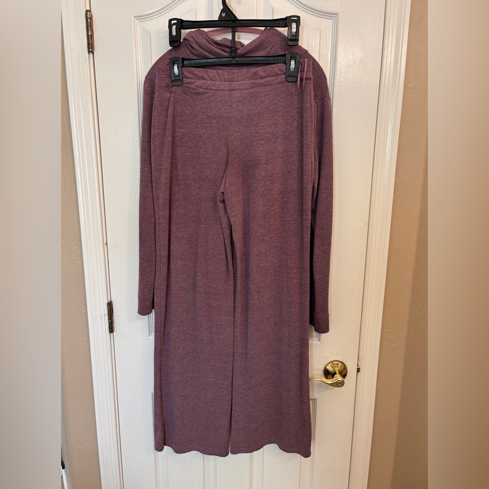 Natori Small Purple Loungewear or Pajama Set Comfy Soft Cozy Relaxed Fit - Picture 6 of 6